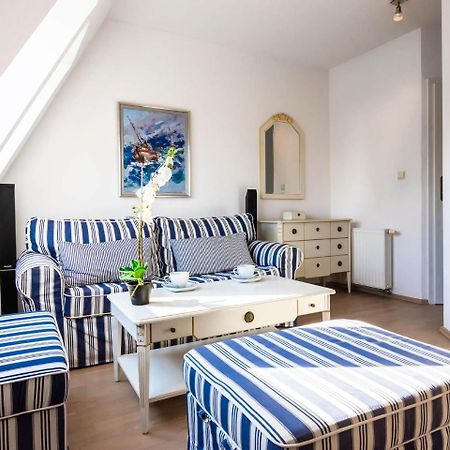 Vacationclub - Rezydencja Bursztyn Apartament 36 Свиноуйсьце Экстерьер фото